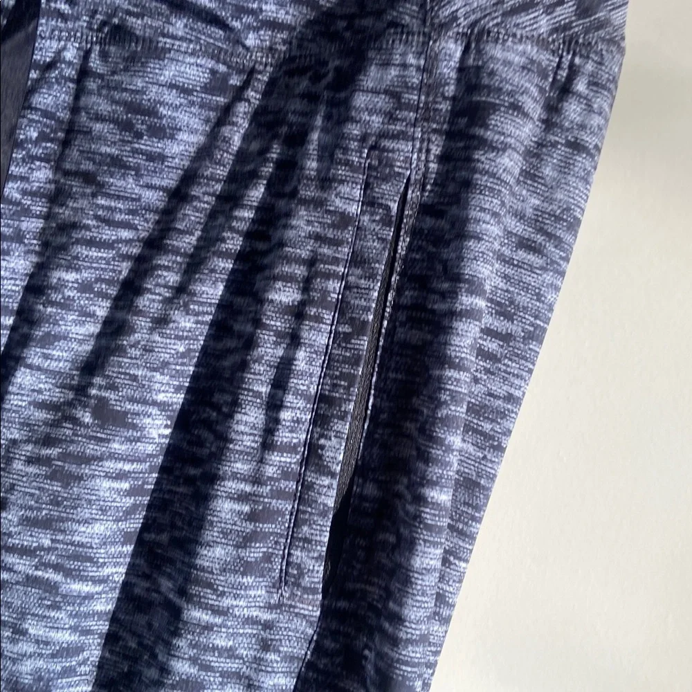 Lululemon Runderful Pants - Picture 9 of 13
